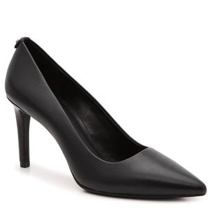 Black Michael Kors Dorothy Pump Worn Once!
